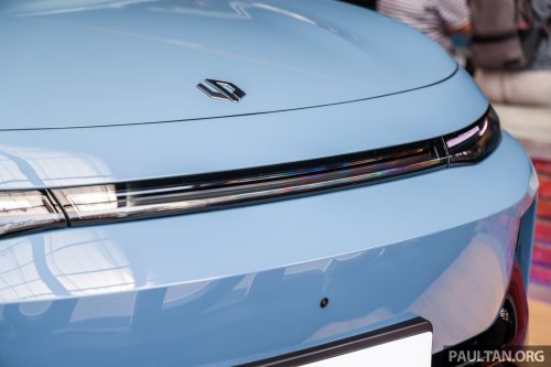 Leapmotor B10 gets first OTA software update – one-pedal driving, Apple CarPlay/Android Auto, shortcuts