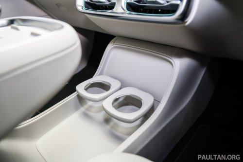 Leapmotor B10 gets first OTA software update – one-pedal driving, Apple CarPlay/Android Auto, shortcuts