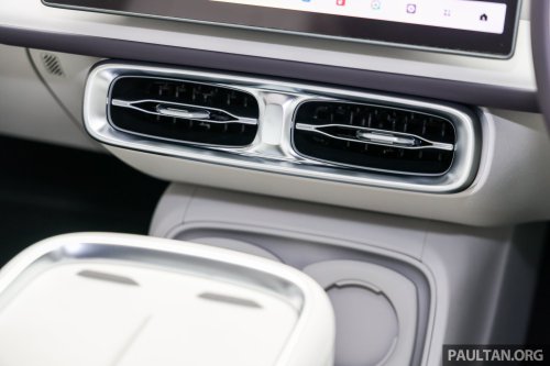 Leapmotor B10 gets first OTA software update – one-pedal driving, Apple CarPlay/Android Auto, shortcuts