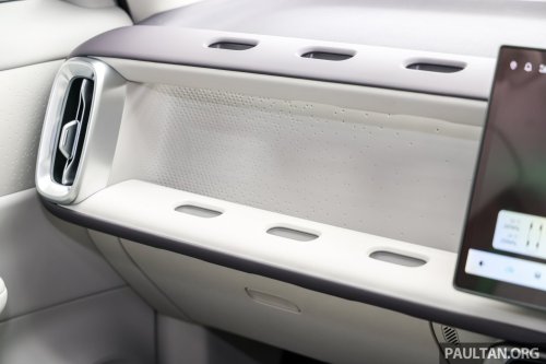 Leapmotor B10 gets first OTA software update – one-pedal driving, Apple CarPlay/Android Auto, shortcuts