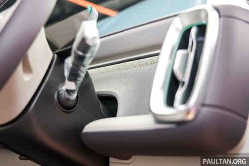 Leapmotor B10 gets first OTA software update – one-pedal driving, Apple CarPlay/Android Auto, shortcuts