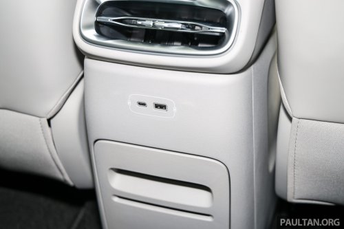 Leapmotor B10 gets first OTA software update – one-pedal driving, Apple CarPlay/Android Auto, shortcuts