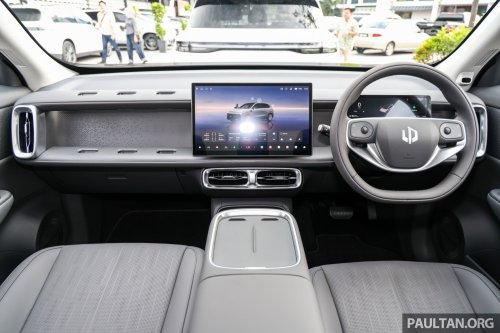 Leapmotor B10 gets first OTA software update – one-pedal driving, Apple CarPlay/Android Auto, shortcuts