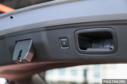 Leapmotor B10 gets first OTA software update – one-pedal driving, Apple CarPlay/Android Auto, shortcuts