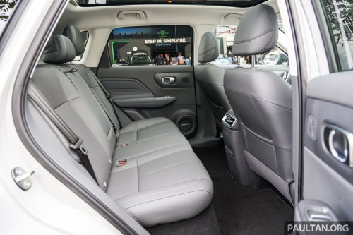 Leapmotor B10 gets first OTA software update – one-pedal driving, Apple CarPlay/Android Auto, shortcuts