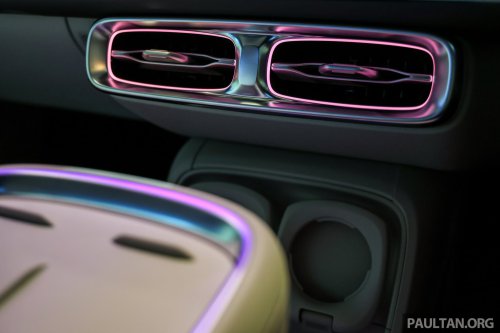 Leapmotor B10 gets first OTA software update – one-pedal driving, Apple CarPlay/Android Auto, shortcuts