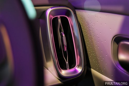 Leapmotor B10 gets first OTA software update – one-pedal driving, Apple CarPlay/Android Auto, shortcuts