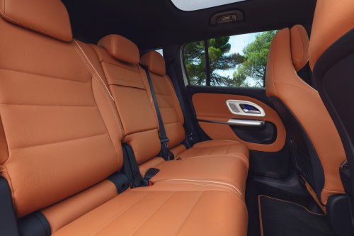 2026 Mercedes-Benz GLB – 7-seat EV SUV, up to 631 km, 320 kW DC charging, 400V optional, hybrid later