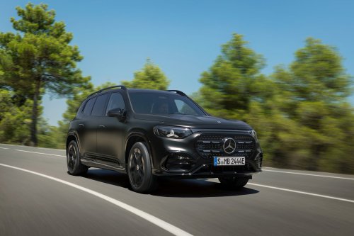2026 Mercedes-Benz GLB – 7-seat EV SUV, up to 631 km, 320 kW DC charging, 400V optional, hybrid later