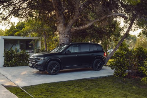 2026 Mercedes-Benz GLB – 7-seat EV SUV, up to 631 km, 320 kW DC charging, 400V optional, hybrid later