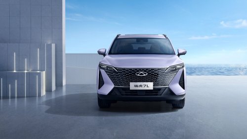 Chery, Omoda, Chery Tiggo 7L in China – rebadged Omoda C7, sliding 15.6-inch touchscreen, 197 PS 1.6L turbo 4-cylinder