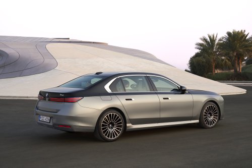 2026 BMW 7 Series facelift – G70 LCI gets Panoramic iDrive, i7 with up to 708 km WLTP range, 250 kW DCFC
