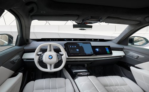 2026 BMW 7 Series facelift – G70 LCI gets Panoramic iDrive, i7 with up to 708 km WLTP range, 250 kW DCFC