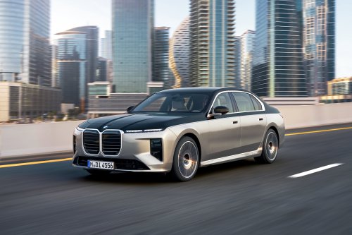 2026 BMW 7 Series facelift – G70 LCI gets Panoramic iDrive, i7 with up to 708 km WLTP range, 250 kW DCFC