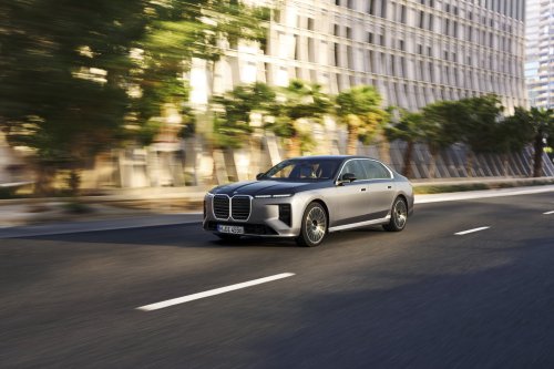 2026 BMW 7 Series facelift – G70 LCI gets Panoramic iDrive, i7 with up to 708 km WLTP range, 250 kW DCFC
