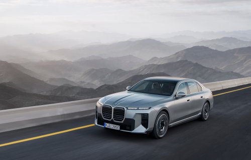 2026 BMW 7 Series facelift – G70 LCI gets Panoramic iDrive, i7 with up to 708 km WLTP range, 250 kW DCFC