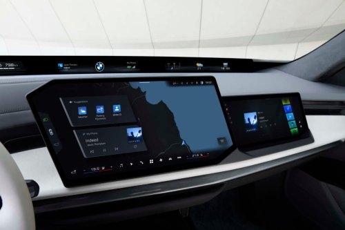 BMW, BMW 7 Series, BMW i7, 2026 BMW 7 Series facelift – G70 LCI gets Panoramic iDrive, i7 with up to 708 km WLTP range, 250 kW DCFC