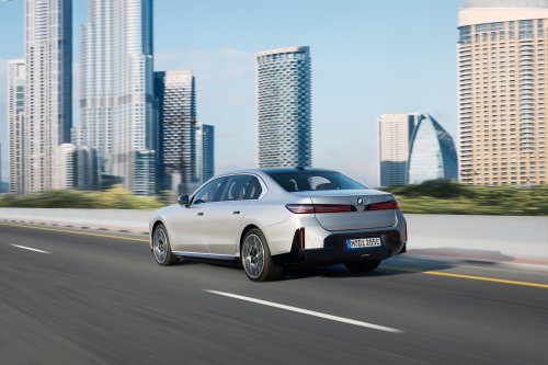 2026 BMW 7 Series facelift – G70 LCI gets Panoramic iDrive, i7 with up to 708 km WLTP range, 250 kW DCFC