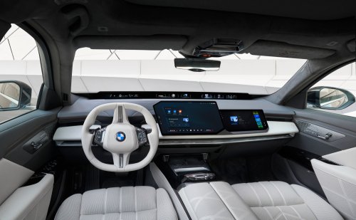 2026 BMW 7 Series facelift – G70 LCI gets Panoramic iDrive, i7 with up to 708 km WLTP range, 250 kW DCFC