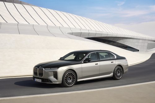 2026 BMW 7 Series facelift – G70 LCI gets Panoramic iDrive, i7 with up to 708 km WLTP range, 250 kW DCFC