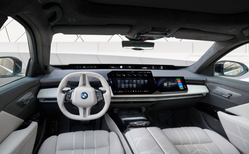 2026 BMW 7 Series facelift – G70 LCI gets Panoramic iDrive, i7 with up to 708 km WLTP range, 250 kW DCFC