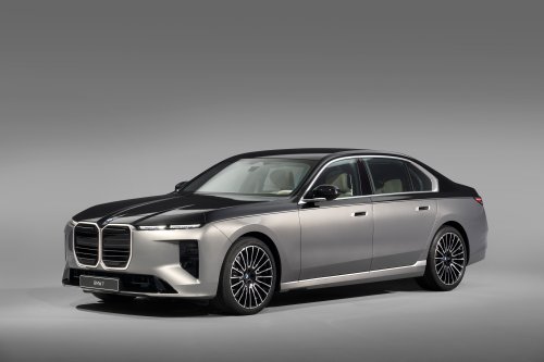 2026 BMW 7 Series facelift – G70 LCI gets Panoramic iDrive, i7 with up to 708 km WLTP range, 250 kW DCFC