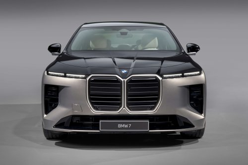 2026 BMW 7 Series facelift – G70 LCI gets Panoramic iDrive, i7 with up to 708 km WLTP range, 250 kW DCFC