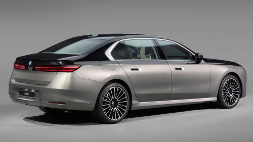 2026 BMW 7 Series facelift – G70 LCI gets Panoramic iDrive, i7 with up to 708 km WLTP range, 250 kW DCFC