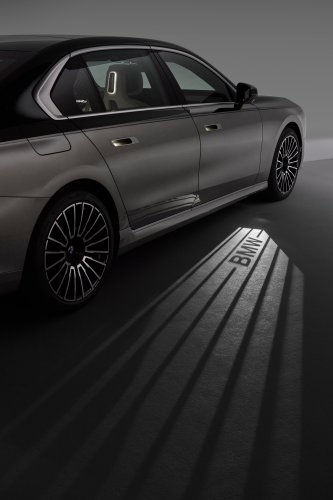 2026 BMW 7 Series facelift – G70 LCI gets Panoramic iDrive, i7 with up to 708 km WLTP range, 250 kW DCFC