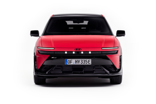 Hyundai Ioniq 3 revealed – sharp-styled EV “Aero Hatch” with up to 147 PS, 496 km WLTP range