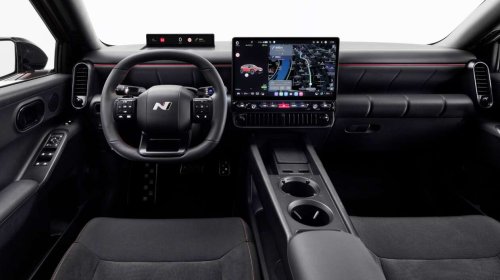Hyundai Ioniq 3 revealed – sharp-styled EV “Aero Hatch” with up to 147 PS, 496 km WLTP range