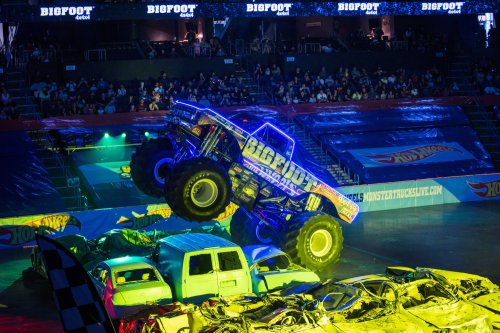 Hot Wheels Monster Trucks Live: Glow-N-Fire show coming to Malaysia – Oct 16-17; first stop in Asia