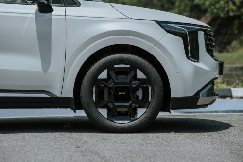 Kia Carnival 8-seater launched in Malaysia – 2-3-3 layout, ADAS, 12 Bose speakers, RM238,888 nett