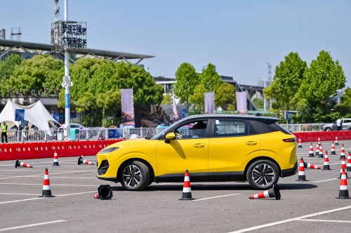 Lepas L4 EV, L6 EV, L6 PHEV revealed in Beijing – would you like to see these NEVs in Malaysia?