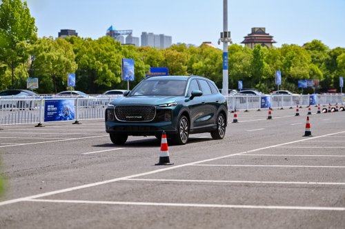 Lepas L4 EV, L6 EV, L6 PHEV revealed in Beijing – would you like to see these NEVs in Malaysia?