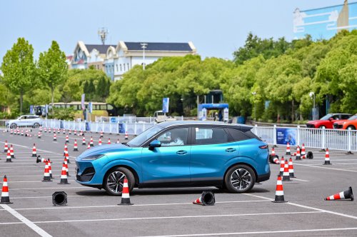 Lepas L4 EV, L6 EV, L6 PHEV revealed in Beijing – would you like to see these NEVs in Malaysia?