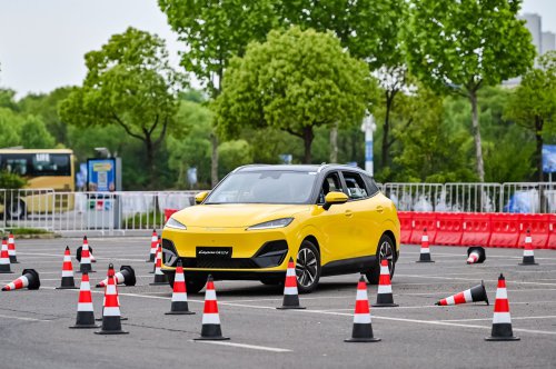 Lepas L4 EV, L6 EV, L6 PHEV revealed in Beijing – would you like to see these NEVs in Malaysia?