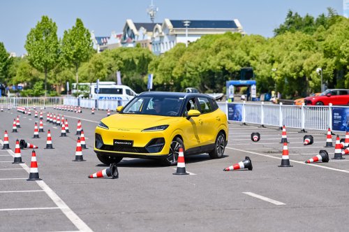 Lepas L4 EV, L6 EV, L6 PHEV revealed in Beijing – would you like to see these NEVs in Malaysia?