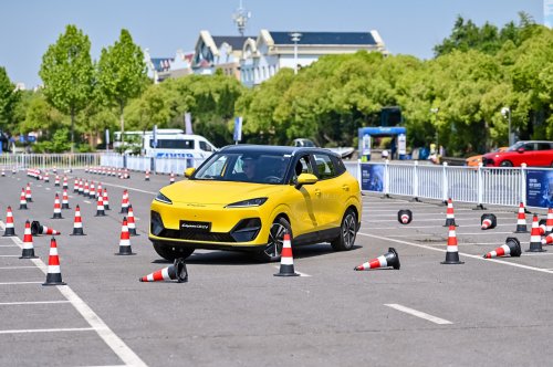 Lepas L4 EV, L6 EV, L6 PHEV revealed in Beijing – would you like to see these NEVs in Malaysia?
