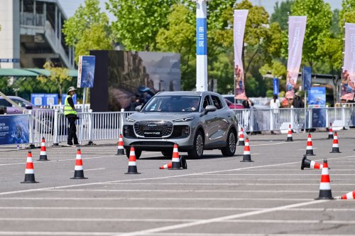 Lepas L4 EV, L6 EV, L6 PHEV revealed in Beijing – would you like to see these NEVs in Malaysia?