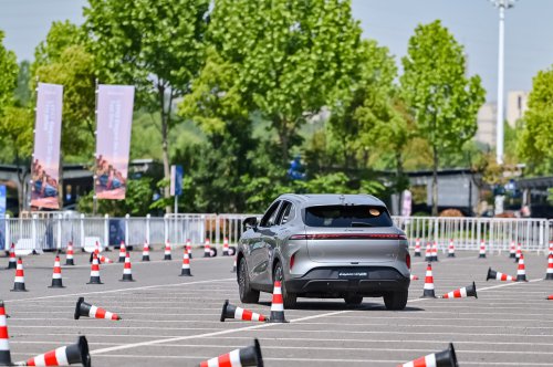 Lepas L4 EV, L6 EV, L6 PHEV revealed in Beijing – would you like to see these NEVs in Malaysia?