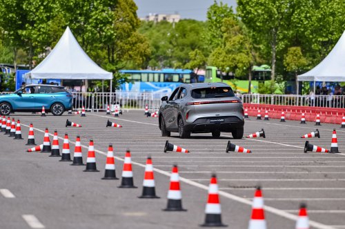 Lepas L4 EV, L6 EV, L6 PHEV revealed in Beijing – would you like to see these NEVs in Malaysia?