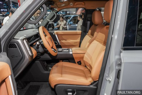 iCaur V27 shown in RHD – boxy REEV SUV with up to 455 PS, 210 km CLTC EV range coming to Malaysia