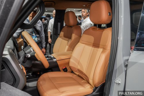 iCaur V27 shown in RHD – boxy REEV SUV with up to 455 PS, 210 km CLTC EV range coming to Malaysia