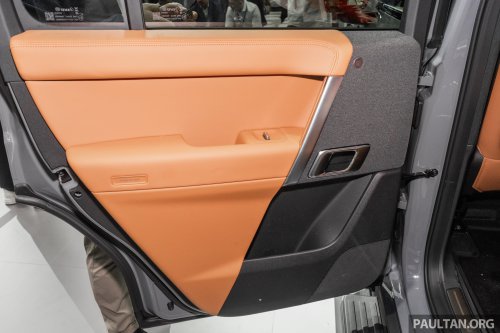 iCaur V27 shown in RHD – boxy REEV SUV with up to 455 PS, 210 km CLTC EV range coming to Malaysia