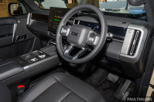 iCaur V27 shown in RHD – boxy REEV SUV with up to 455 PS, 210 km CLTC EV range coming to Malaysia