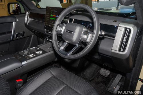 iCaur V27 shown in RHD – boxy REEV SUV with up to 455 PS, 210 km CLTC EV range coming to Malaysia