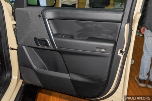 iCaur V27 shown in RHD – boxy REEV SUV with up to 455 PS, 210 km CLTC EV range coming to Malaysia