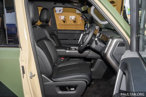 iCaur V27 shown in RHD – boxy REEV SUV with up to 455 PS, 210 km CLTC EV range coming to Malaysia