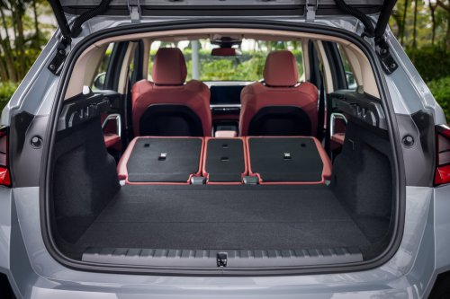 2026 BMW iX1 L official Malaysian pricing out – 204 PS eDrive20L, 433 km WLTP range, CBU China, RM253k